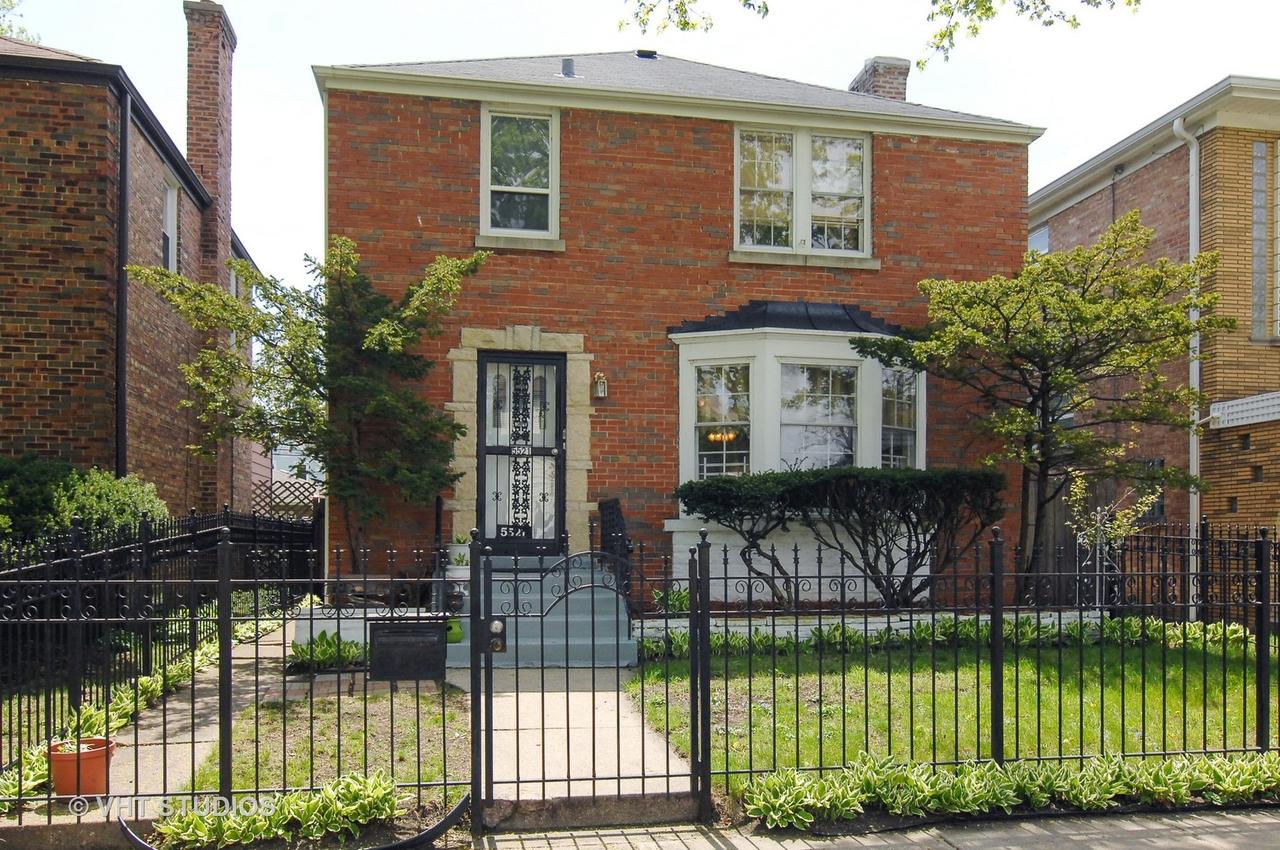 5521 W Walton St., Chicago, IL 60651