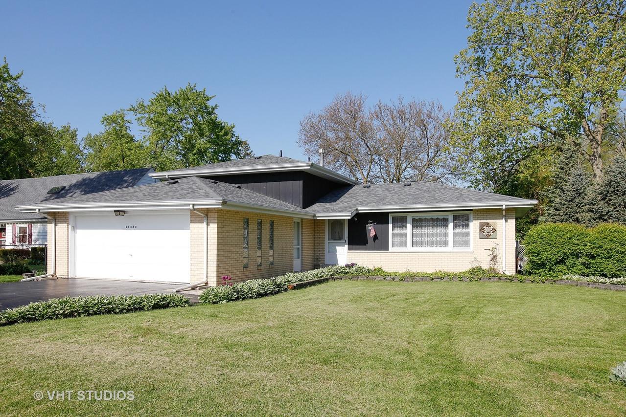10050 S 81st Ave., Palos Hills, IL 60465