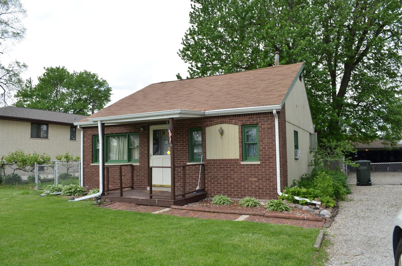 8510 S 78th Ct., Justice, IL 60458