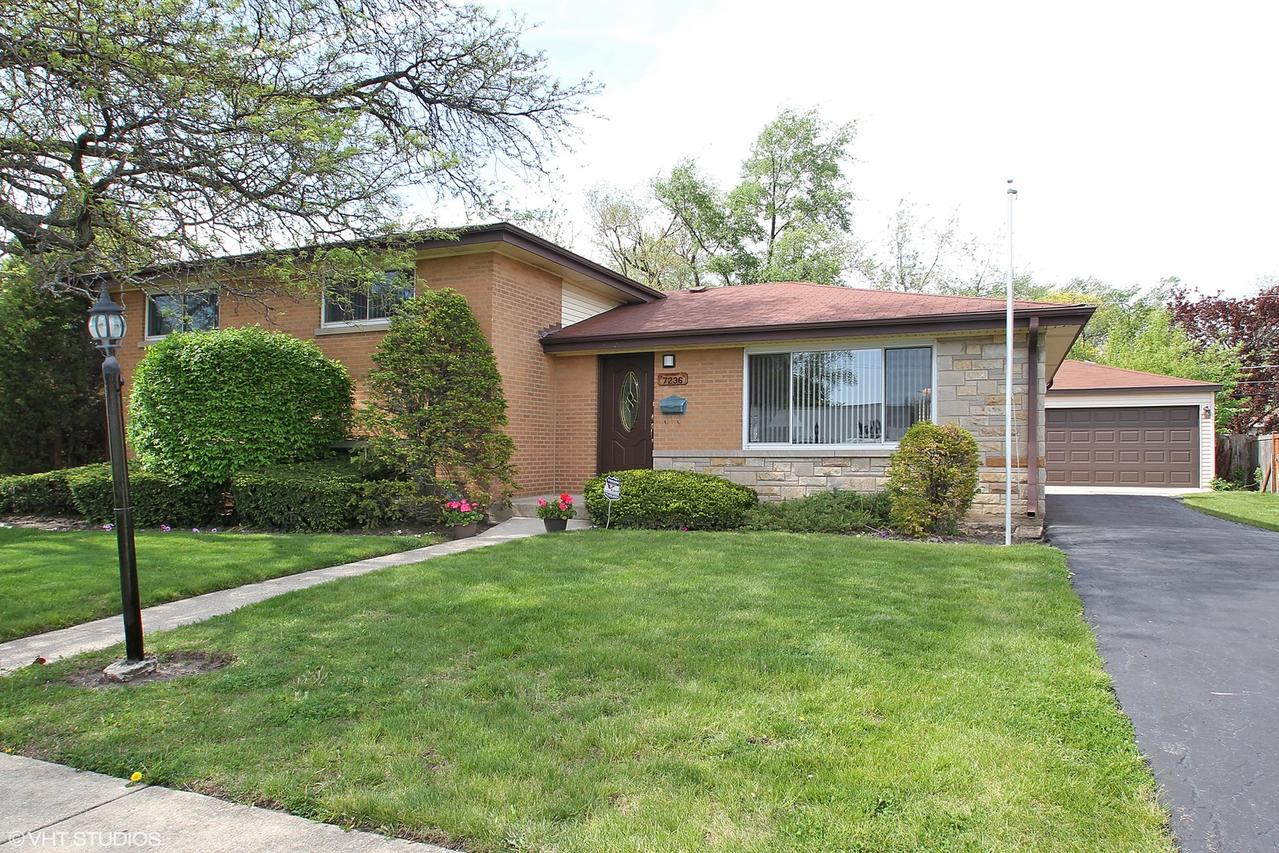 7236 Suffield Ct., Morton Grove, IL 60053