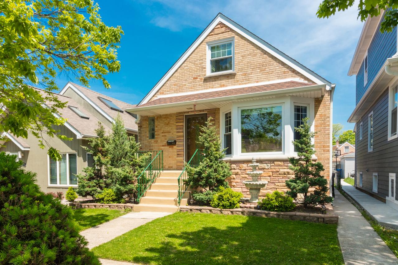 4549 N Merrimac Ave., Chicago, IL 60630