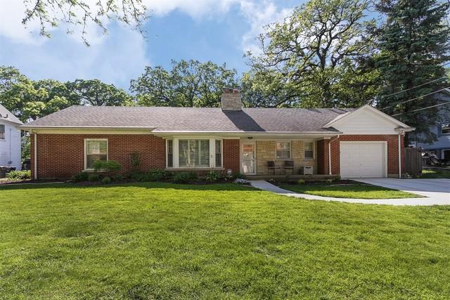 44 Woodland Ave., Elgin, IL 60123