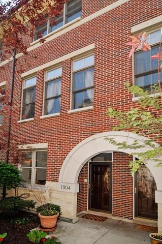 1904 S Prairie Ave., Chicago, IL 60616
