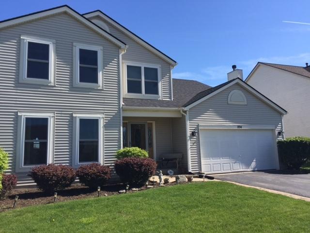 894 Wilkinson Ln., North Aurora, IL 60542