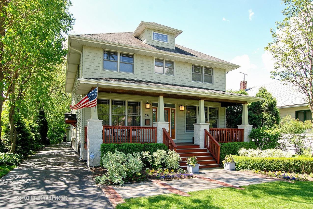 381 Blackhawk Rd., Riverside, IL 60546