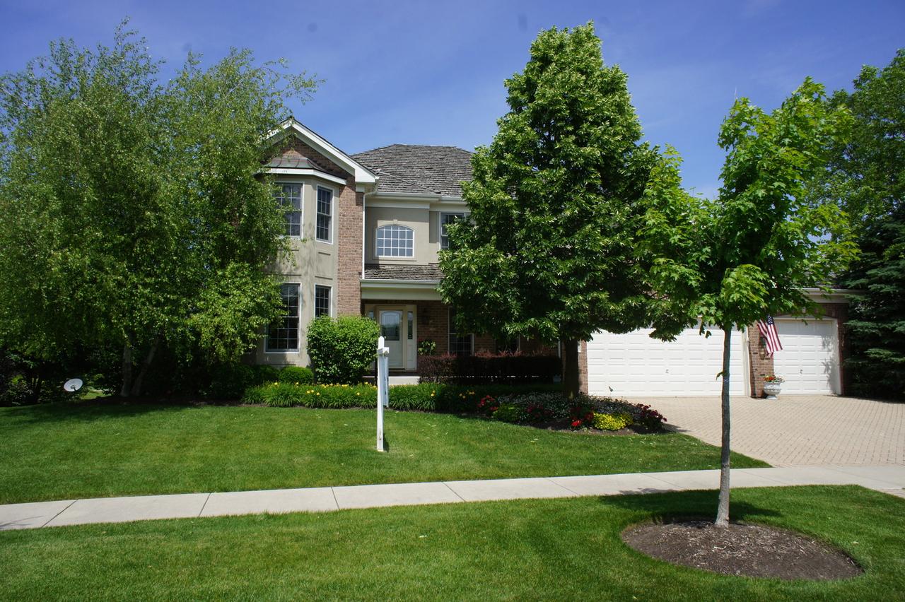 1715 N Pebble Beach Way, Vernon Hills, IL 60061