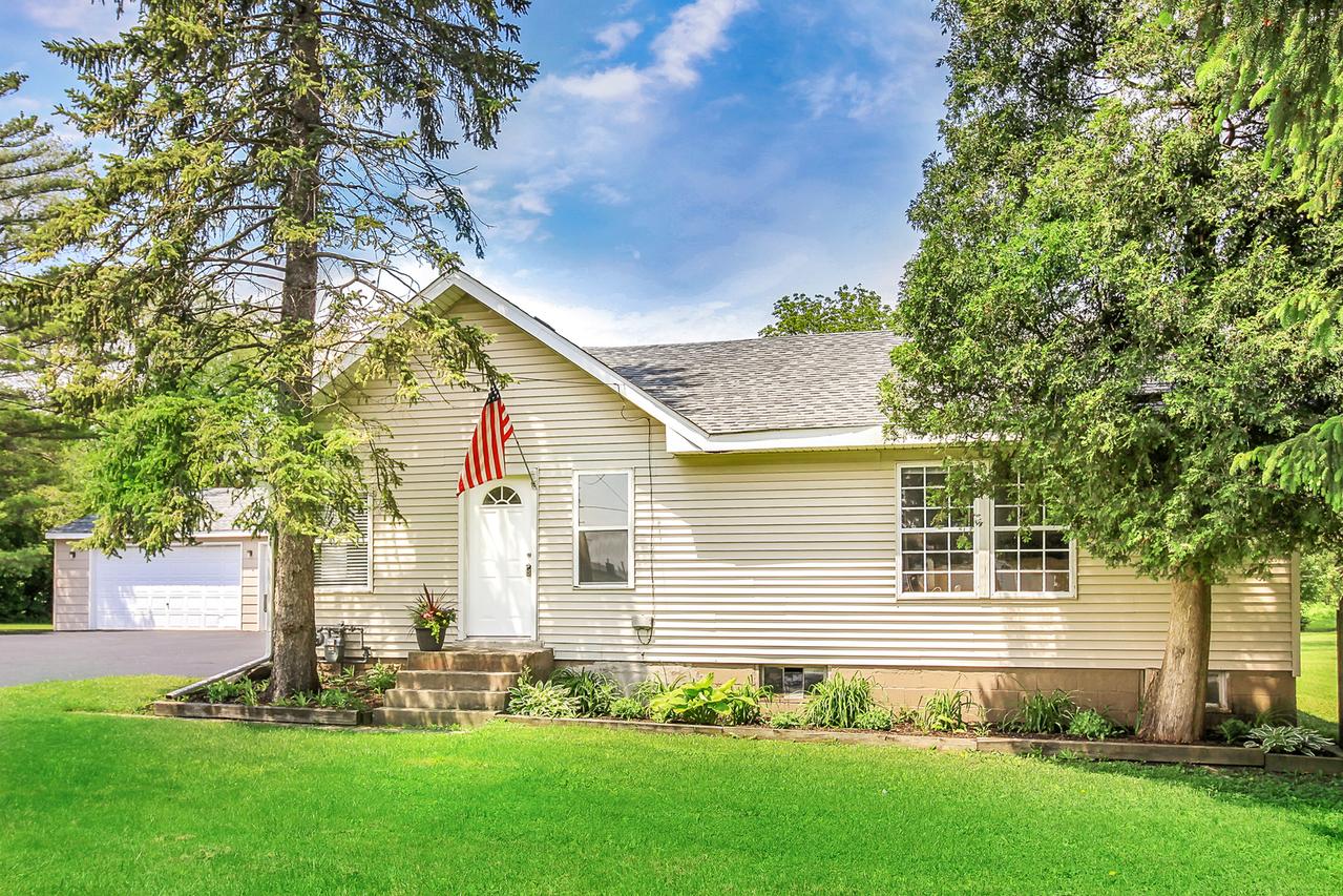 1428 Fifth Ave., Aurora, IL 60504