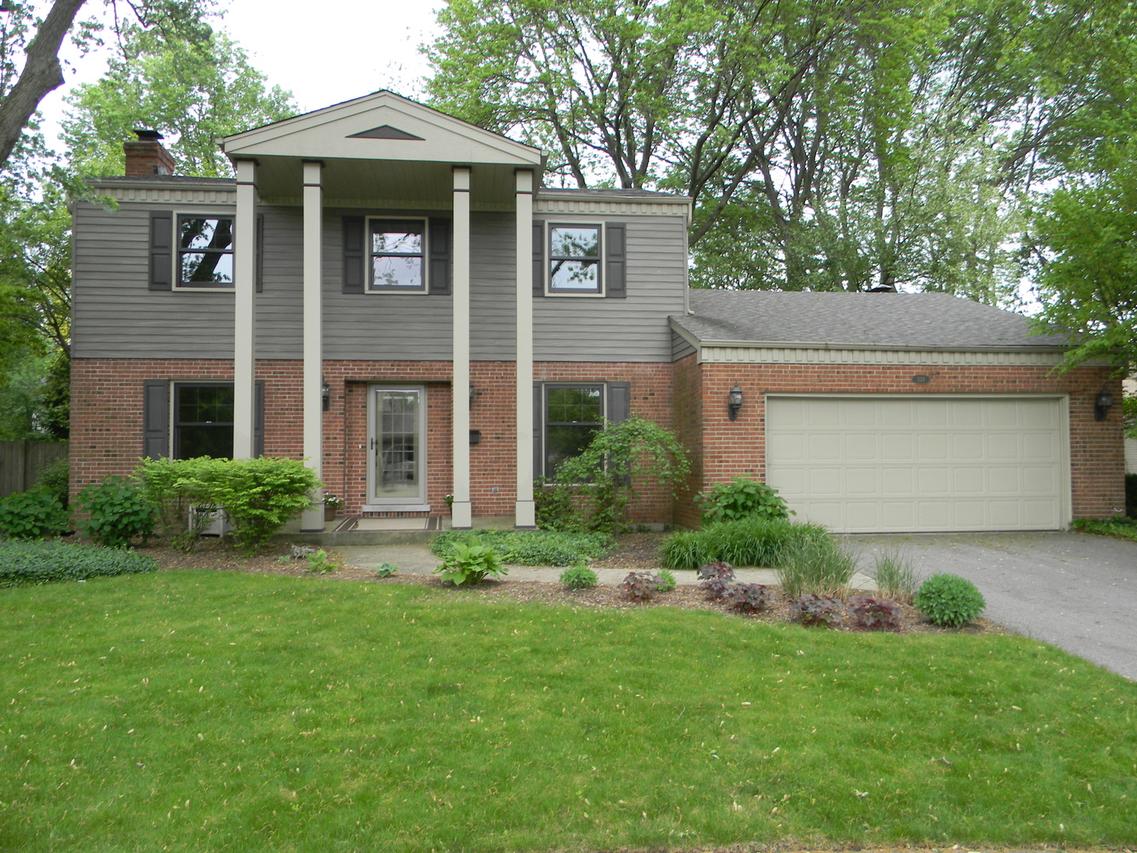 1124 Mary Ln., Naperville, IL 60540