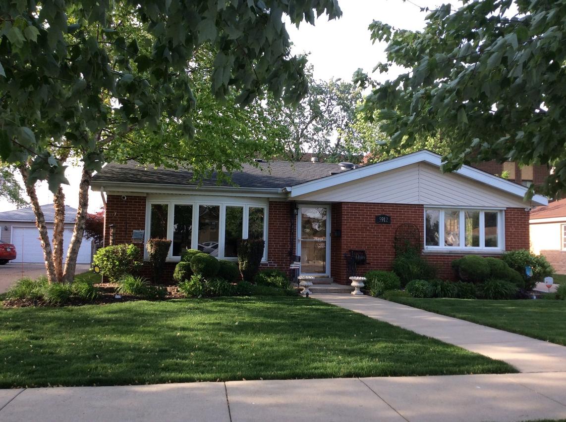 5912 David Ct., Oak Lawn, IL 60453