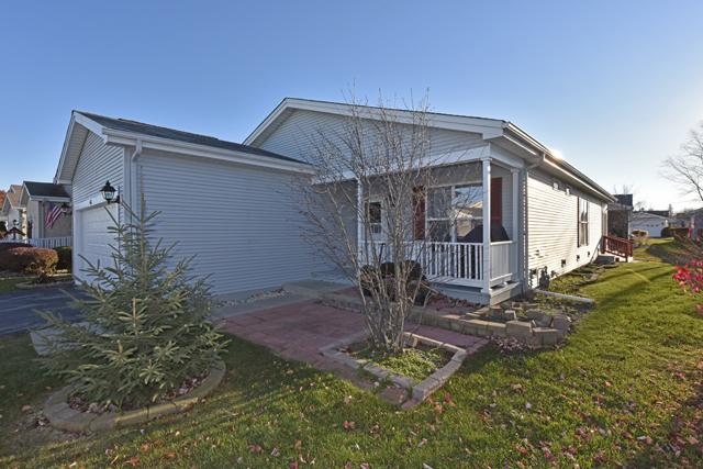 46 Rocking Horse Ln., Grayslake, IL 60030