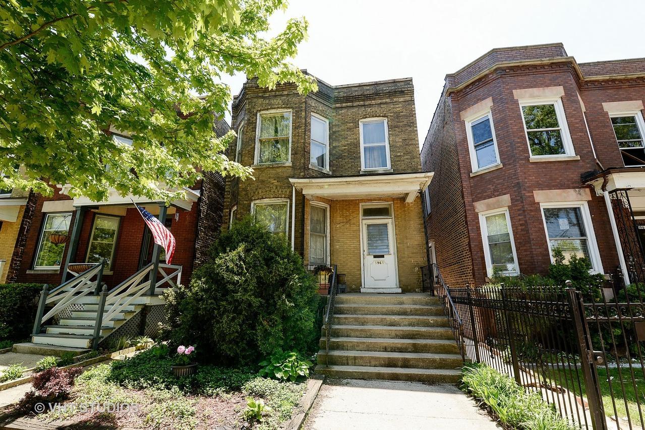 1961 W Balmoral Ave., Chicago, IL 60640