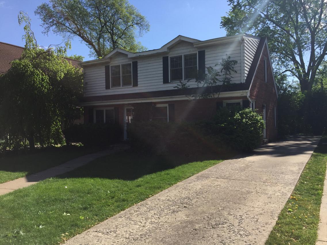 15 Drexel Ave., La Grange, IL 60525