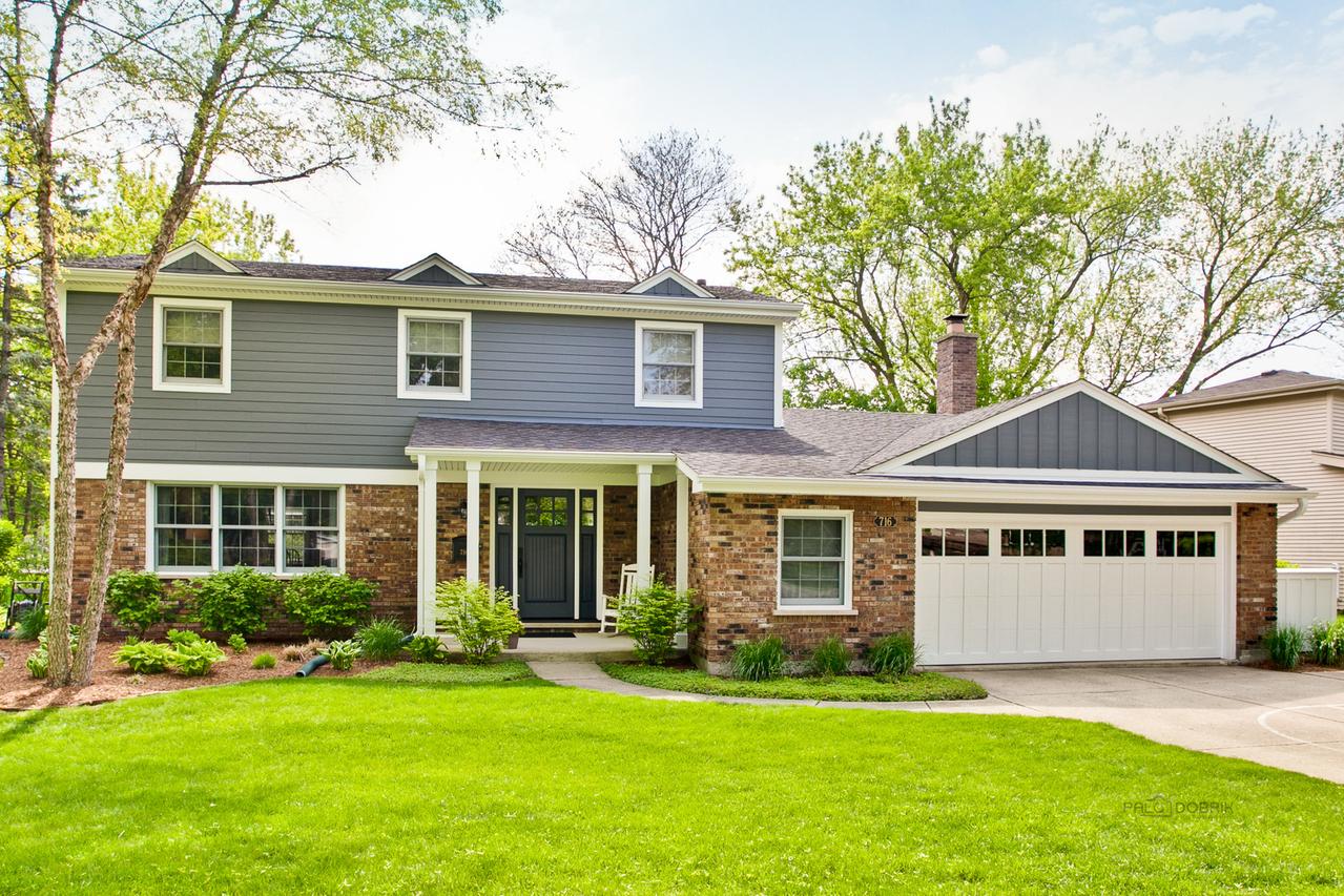 716 S Dymond Rd., Libertyville, IL 60048