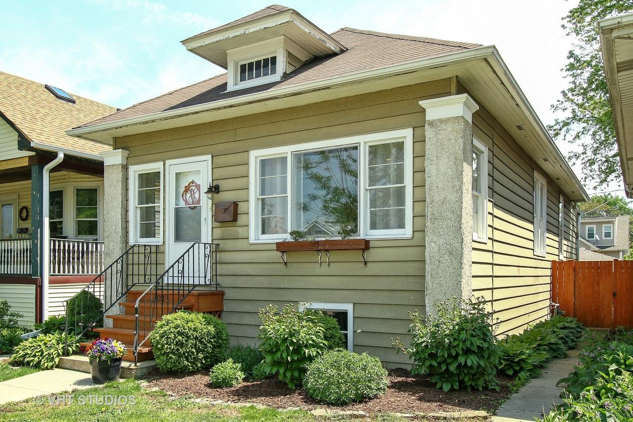 1022 S Cuyler Ave., Oak Park, IL 60304