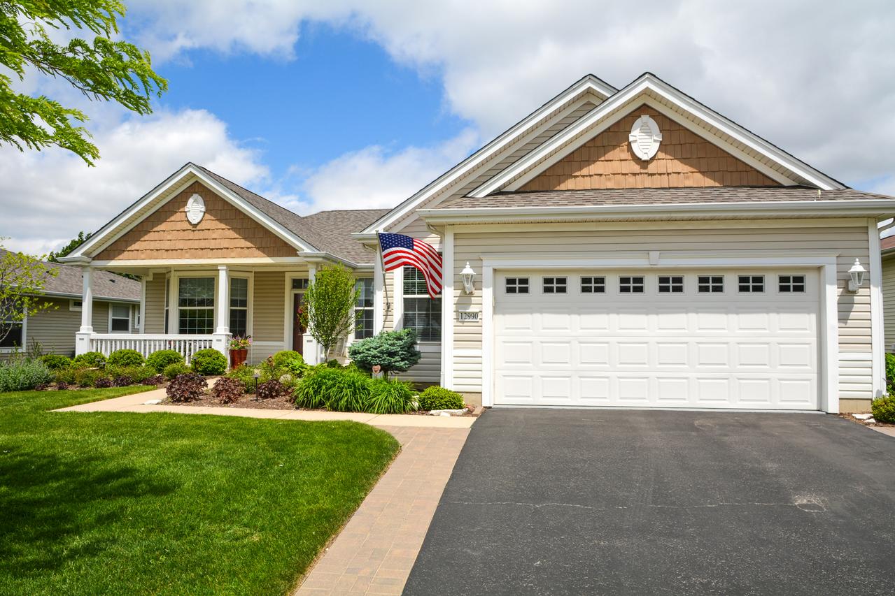 12990 River Park Dr., Huntley, IL 60142