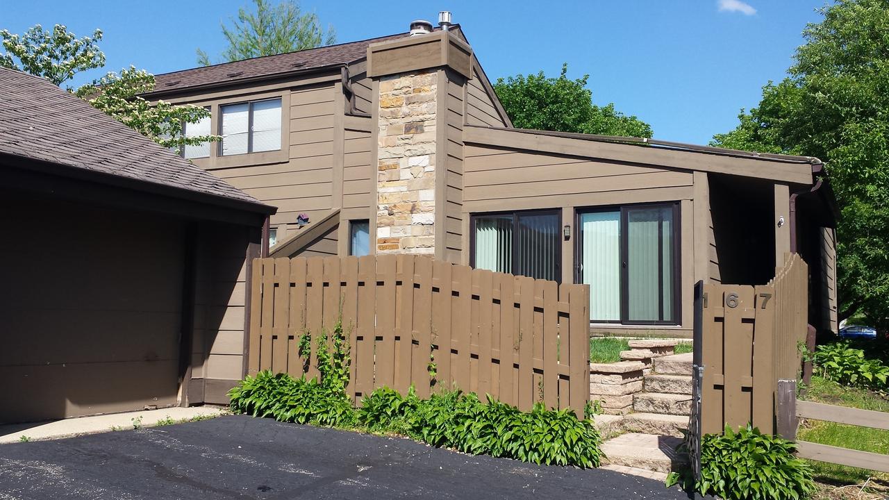 167 Aberdeen Ct., Geneva, IL 60134
