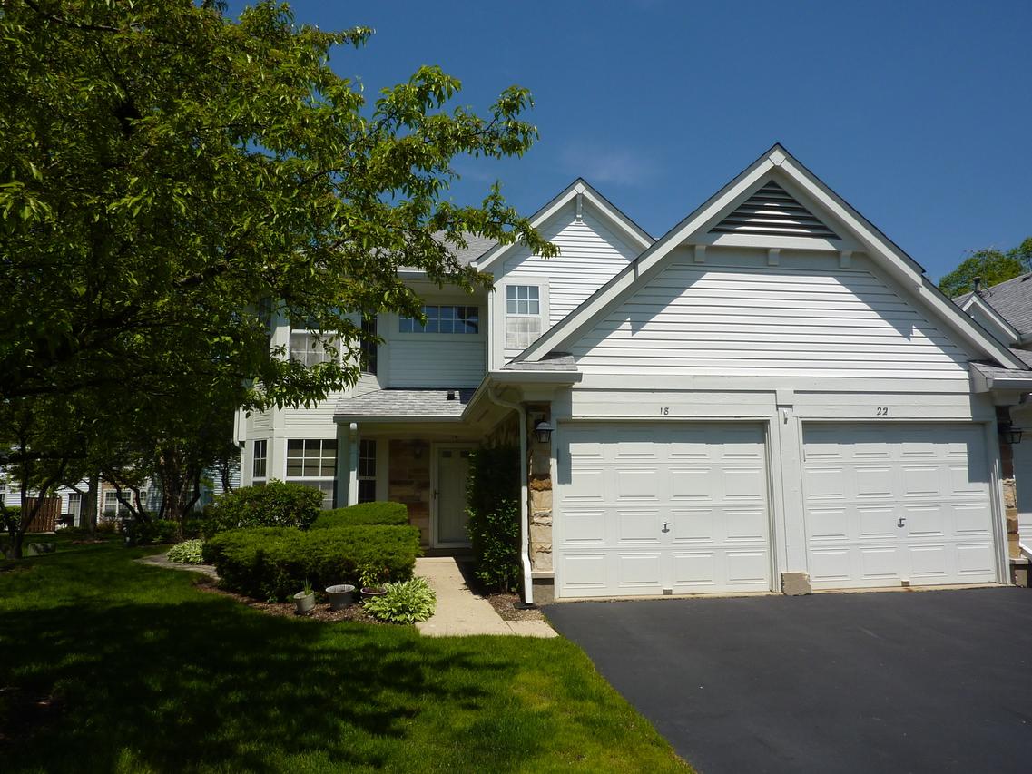 18 Delaware Ct., Schaumburg, IL 60193
