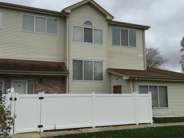 332 Park Ridge Ln. #D, Aurora, IL 60504