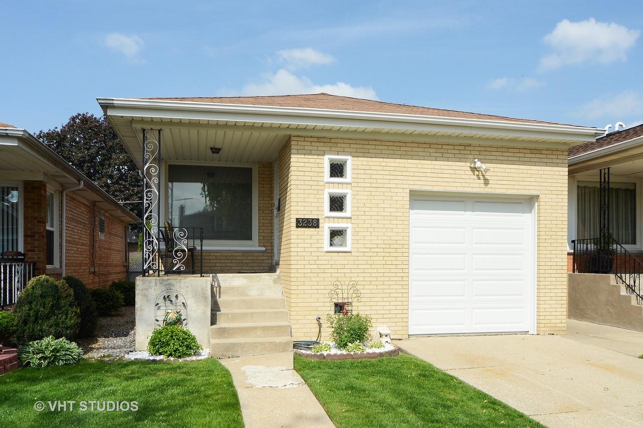 3238 N Olcott Ave., Chicago, IL 60634