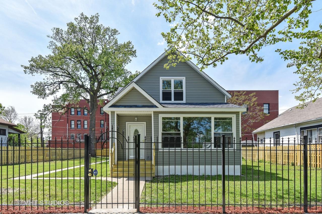 10042 S Lowe Ave., Chicago, IL 60628