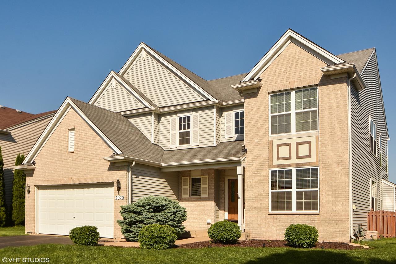 2020 Fairfield Dr., Plainfield, IL 60586