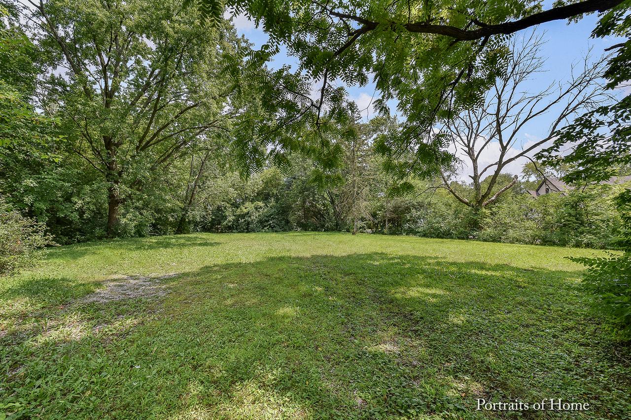 7S561 Arbor Dr., Naperville, IL 60540