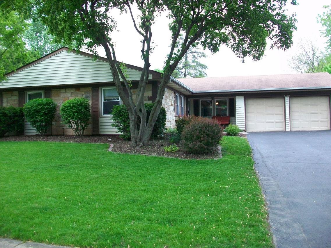 1720 Epping Pl., Schaumburg, IL 60194