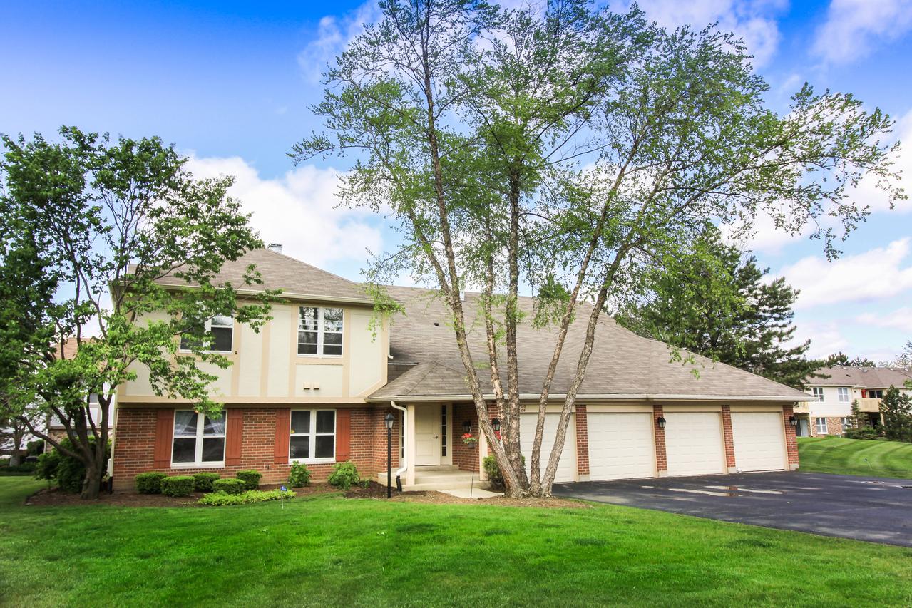 1262 N Regency Dr. #385, Vernon Hills, IL 60061