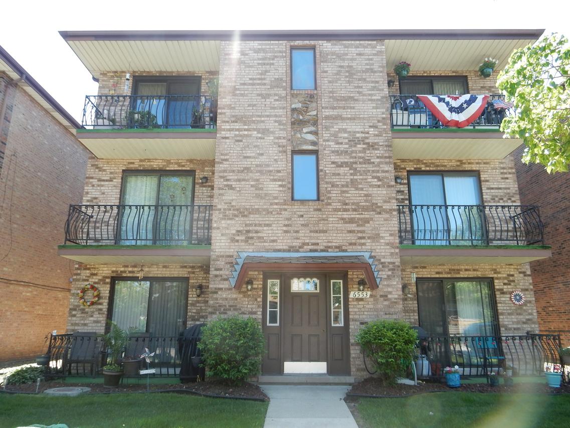 6553 W 64th Pl. #2W, Chicago, IL 60638