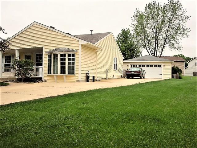 387 Wesley Ave., Naperville, IL 60565