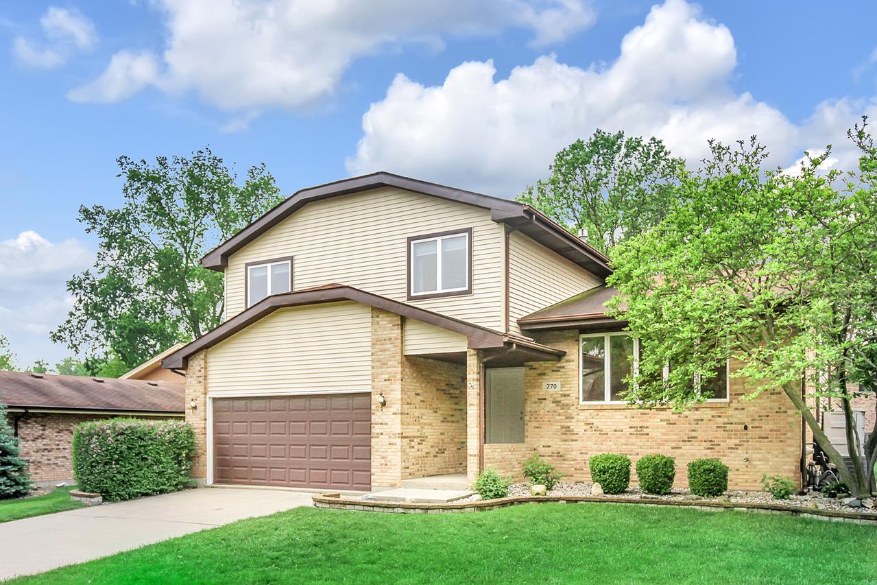 770 Harasek St., Lemont, IL 60439