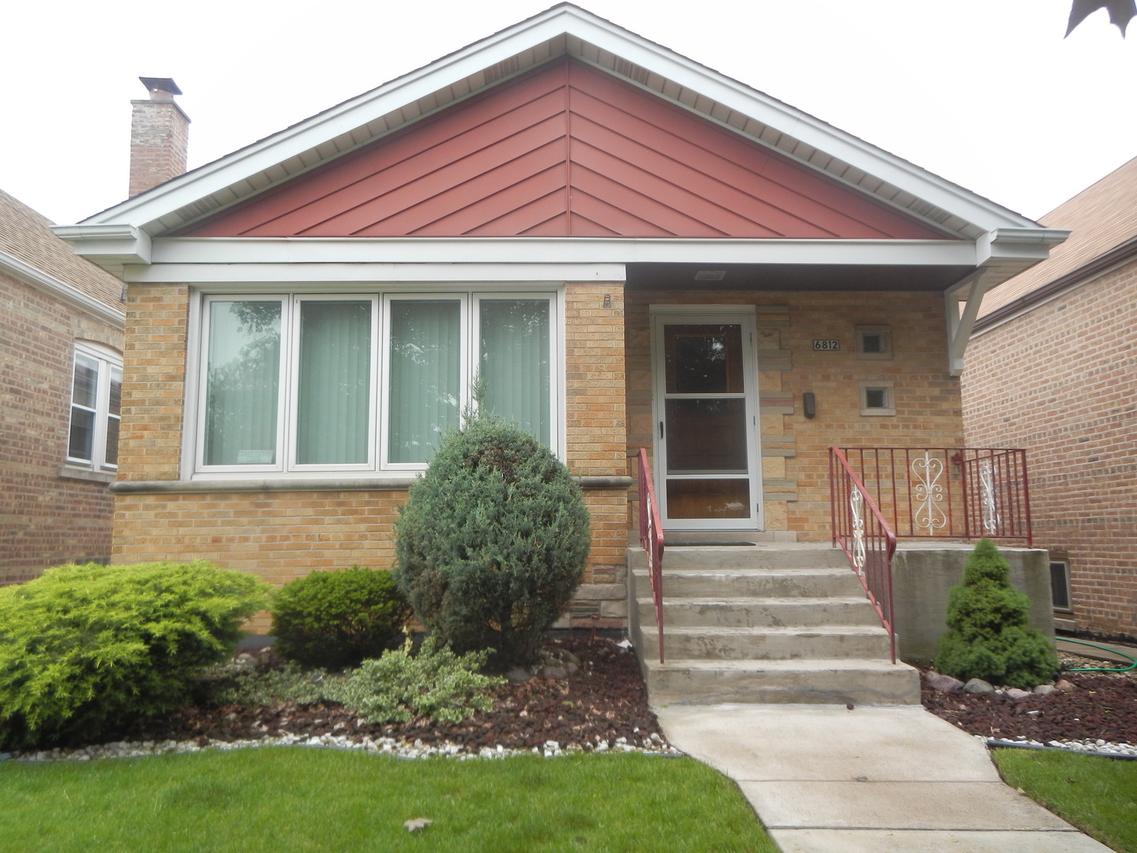 6812 S Tripp Ave., Chicago, IL 60629