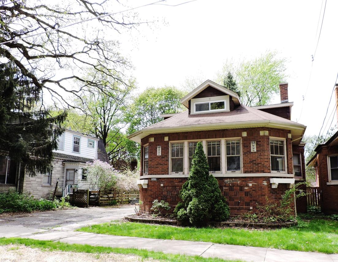 10612 S Drew St., Chicago, IL 60643