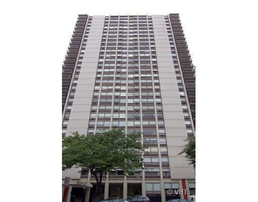 1455 N Sandburg Ter. #606, Chicago, IL 60610