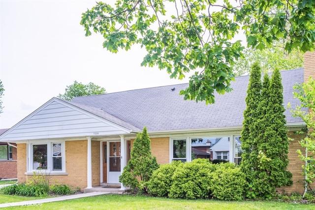 7338 N Tripp Ave., Lincolnwood, IL 60712