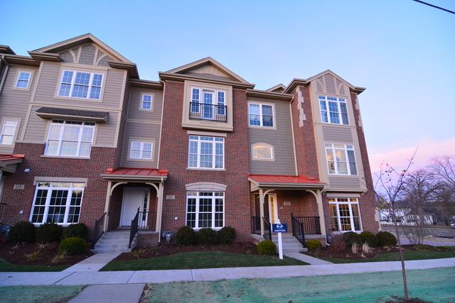 482 N First St., Geneva, IL 60134