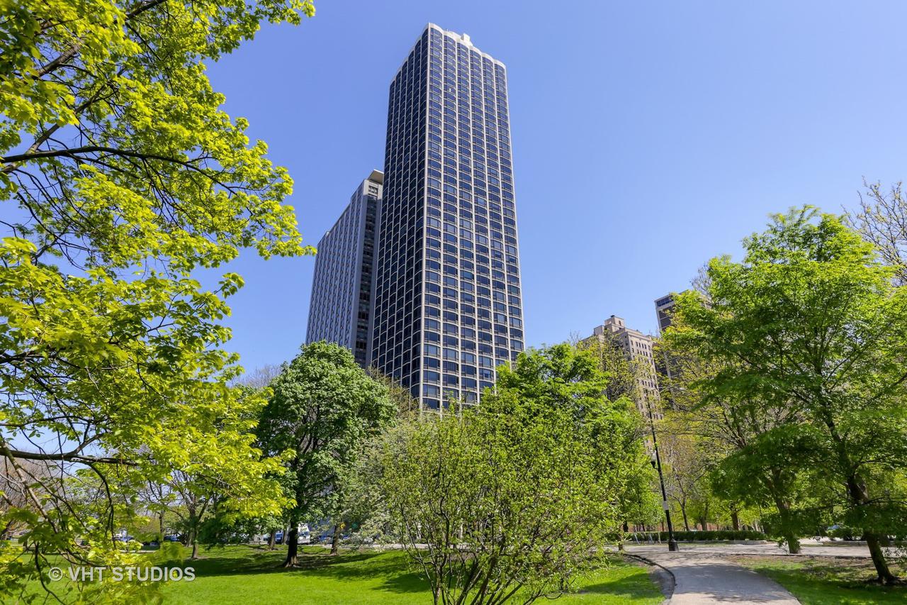 1555 N Astor St. #36E, Chicago, IL 60610