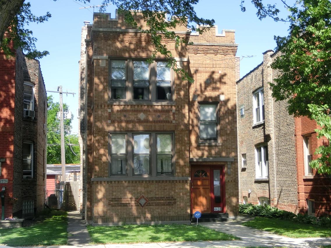 4438 S Sawyer Ave., Chicago, IL 60632