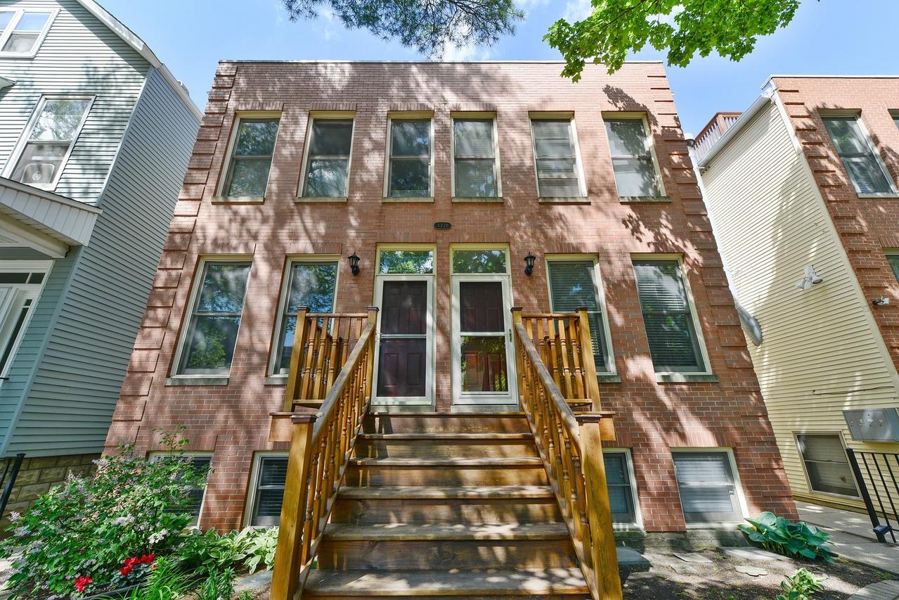 3728 N Janssen Ave. #A, Chicago, IL 60613