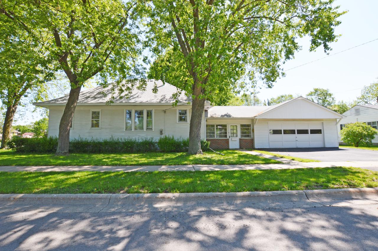 417 W Dearborn St., Plano, IL 60545