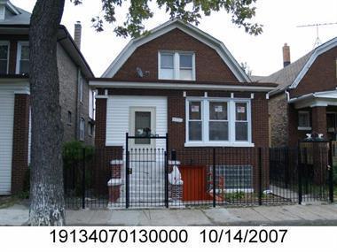5921 S Artesian Ave., Chicago, IL 60629