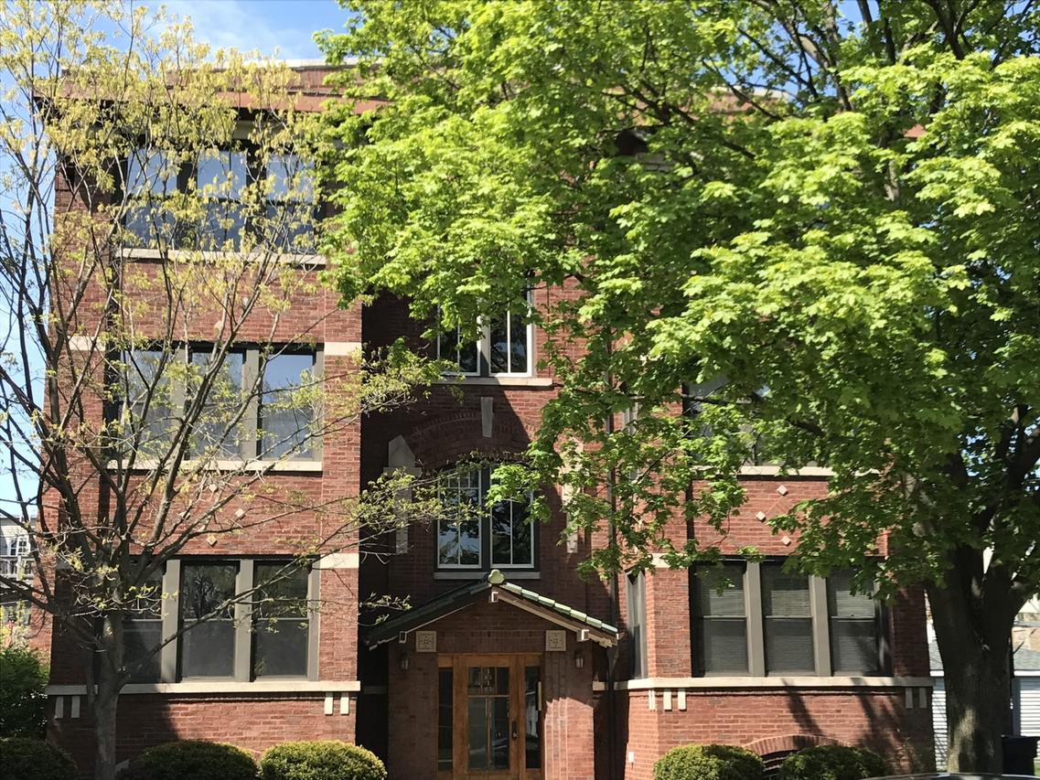 1616 W Balmoral Ave. #2E, Chicago, IL 60640