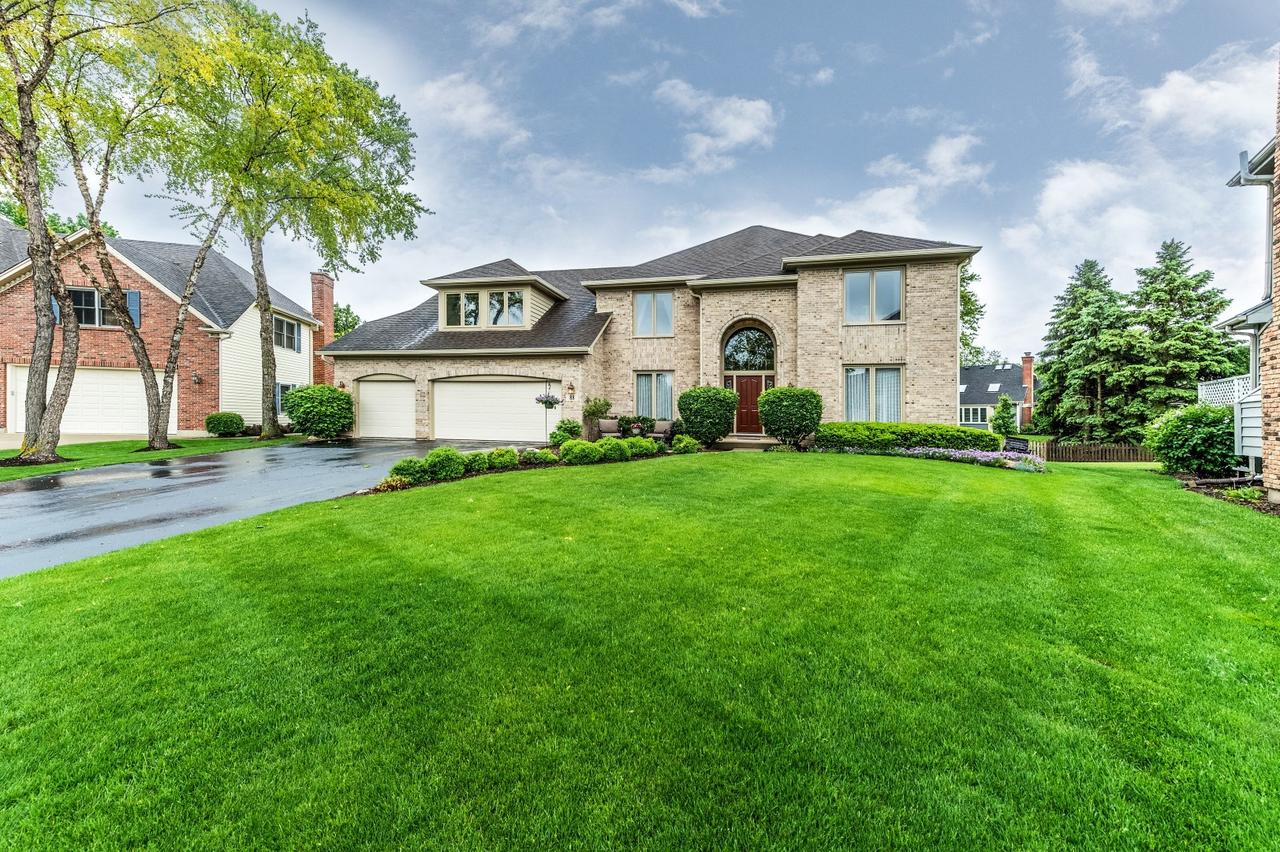 88 Salt River Ct., Naperville, IL 60565