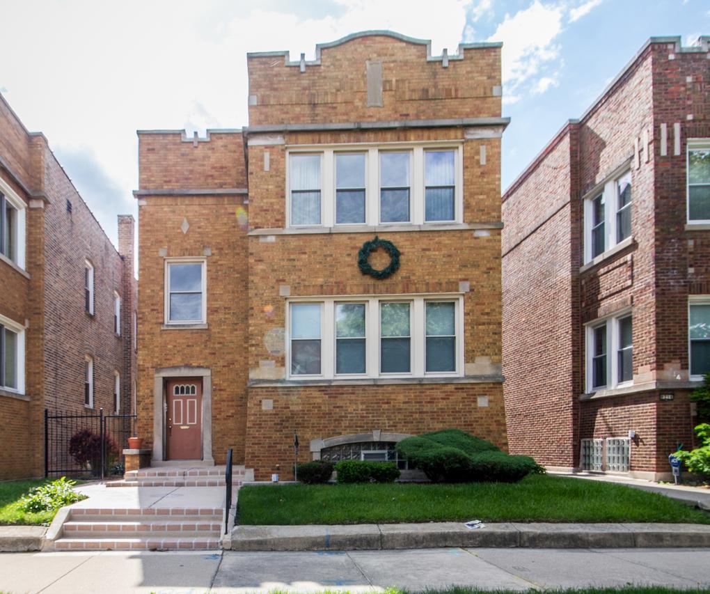8218 S Peoria St., Chicago, IL 60620