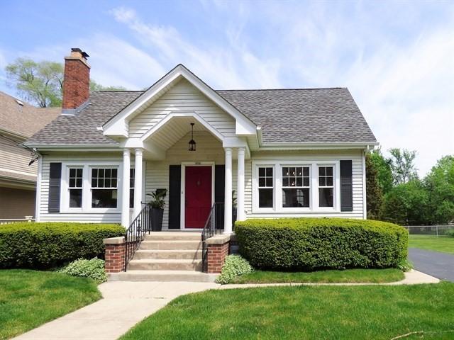418 Washington St., Barrington, IL 60010