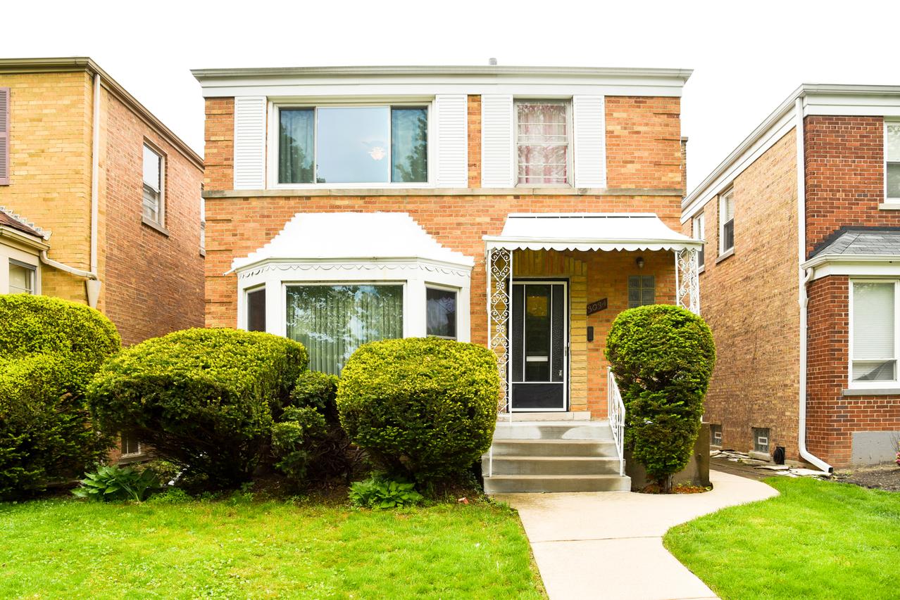 3034 W Birchwood Ave., Chicago, IL 60645