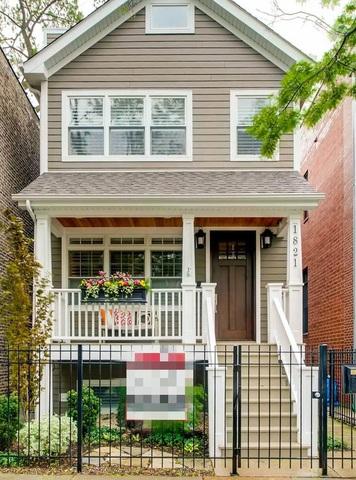 1821 W Wellington Ave., Chicago, IL 60657