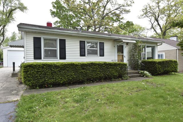 17780 W Greentree Rd., Grayslake, IL 60030