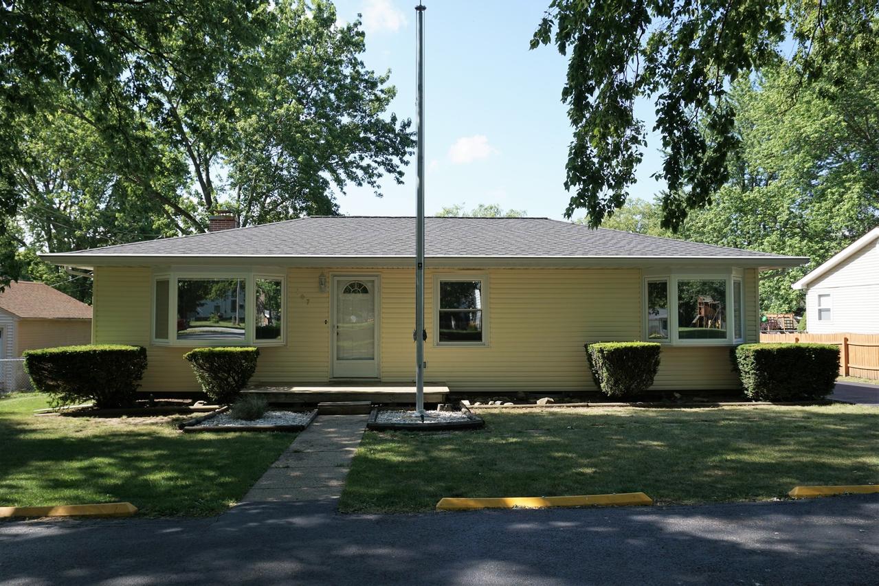 107 E Douglas St., St. Joseph, IL 61873