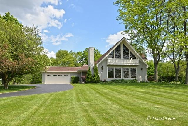 3020 Stonegate Dr., Crystal Lake, IL 60012